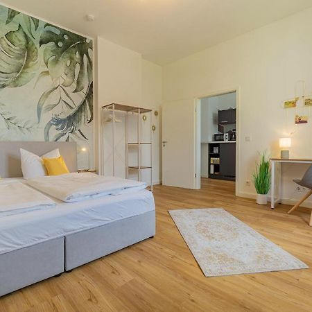 Modernes Apartment - Zentral, Ruhig, Wlan, Netflix, Kueche, Schreibtisch, Parkplatz, Waschtrockner Котбус Екстер'єр фото