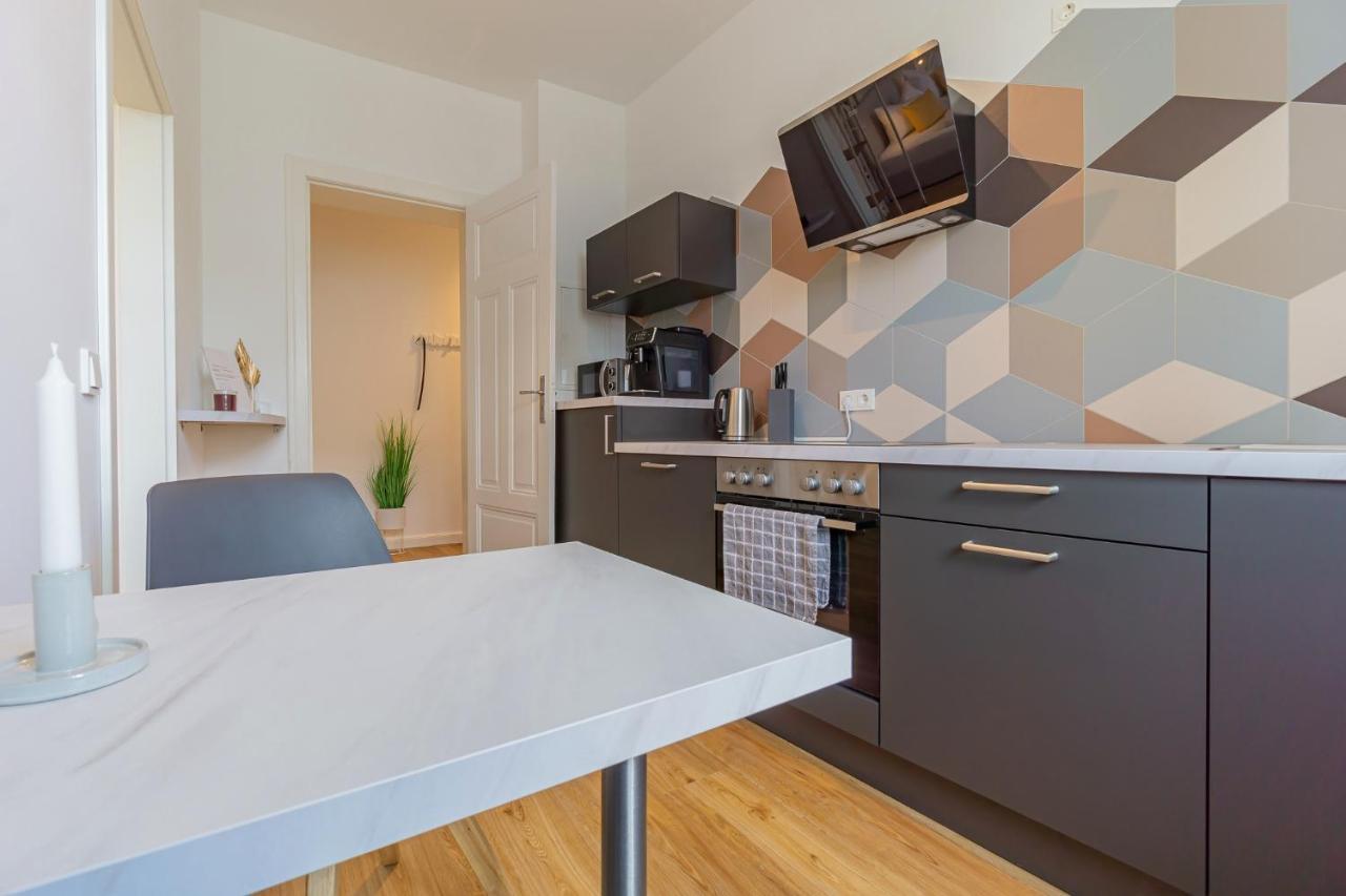 Modernes Apartment - Zentral, Ruhig, Wlan, Netflix, Kueche, Schreibtisch, Parkplatz, Waschtrockner Котбус Екстер'єр фото