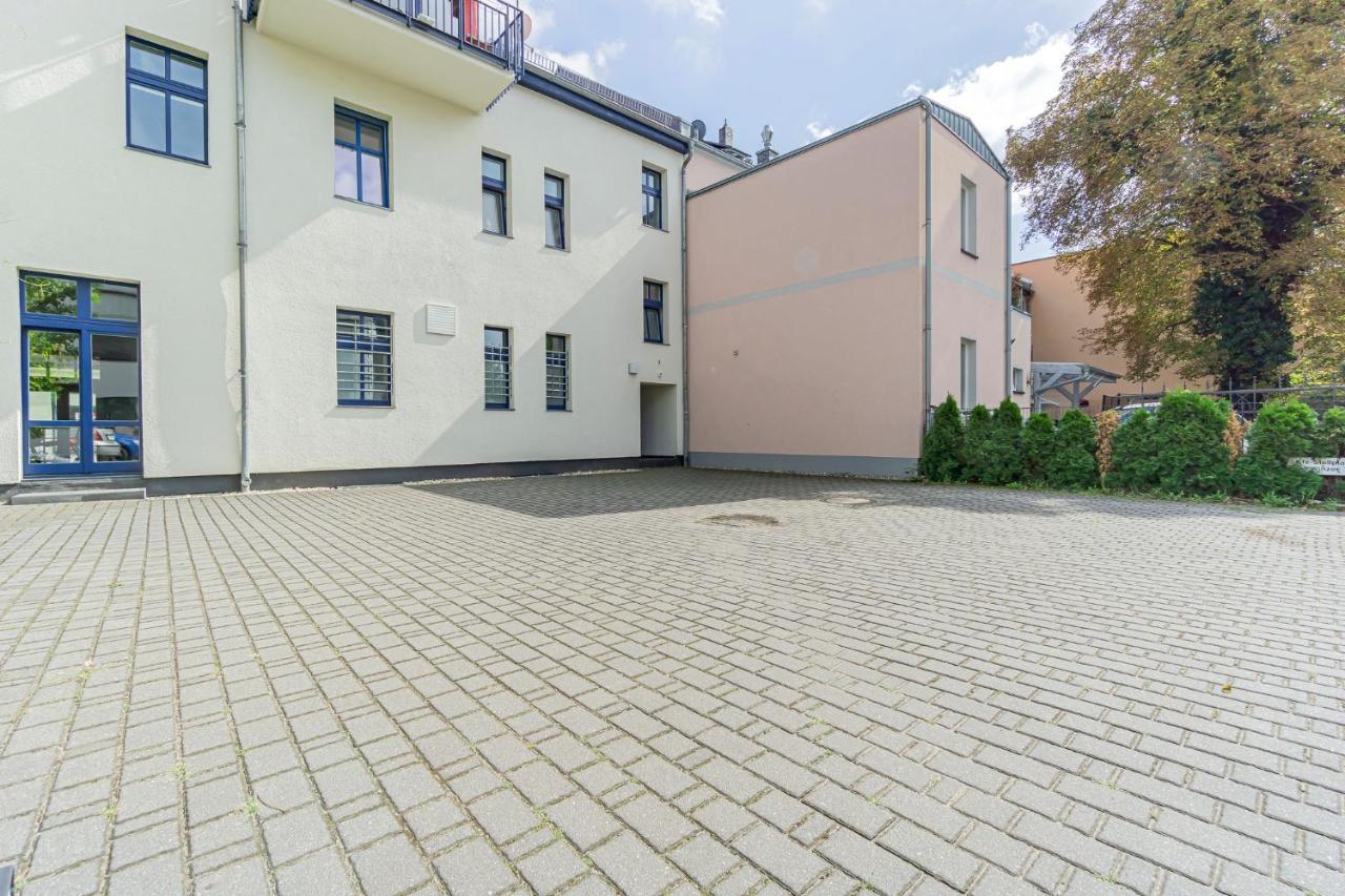 Modernes Apartment - Zentral, Ruhig, Wlan, Netflix, Kueche, Schreibtisch, Parkplatz, Waschtrockner Котбус Екстер'єр фото